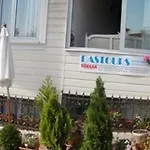 Szálloda Ada