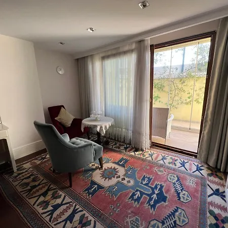 Ada Hotel