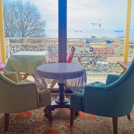 Ada Hotel 3*