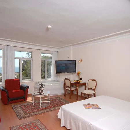 Ada Hotel 3*