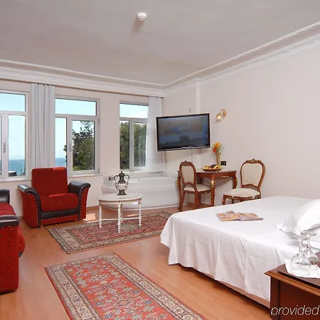 Hotel Ada 3*