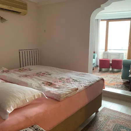 Ada Hotel