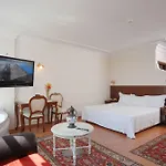 Hotel Ada 3*