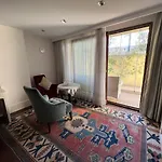 Ada Hotel